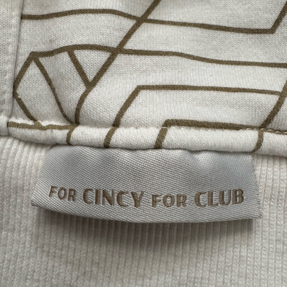 #105 FC CINCINNATI (FOR CINCY FOR CLUB) Stylish White and Tan Hoodie - Picture 2 of 16